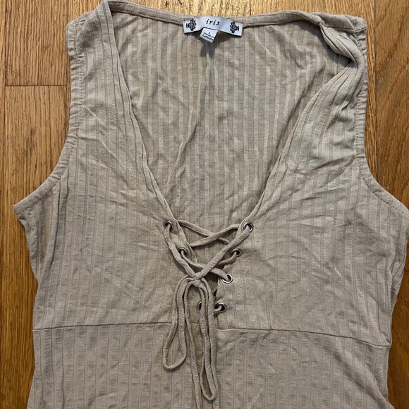 Iris Lace-Up Bodysuit - Picture 4 of 4